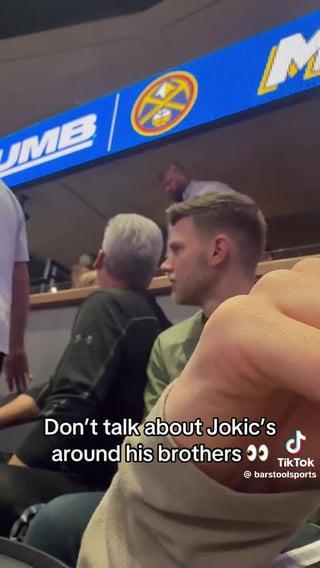 世界杯高清直播-约基奇哥哥看台&amp;quot;护弟&amp;quot;：3次前科在身，掘金专门给他开了个包厢